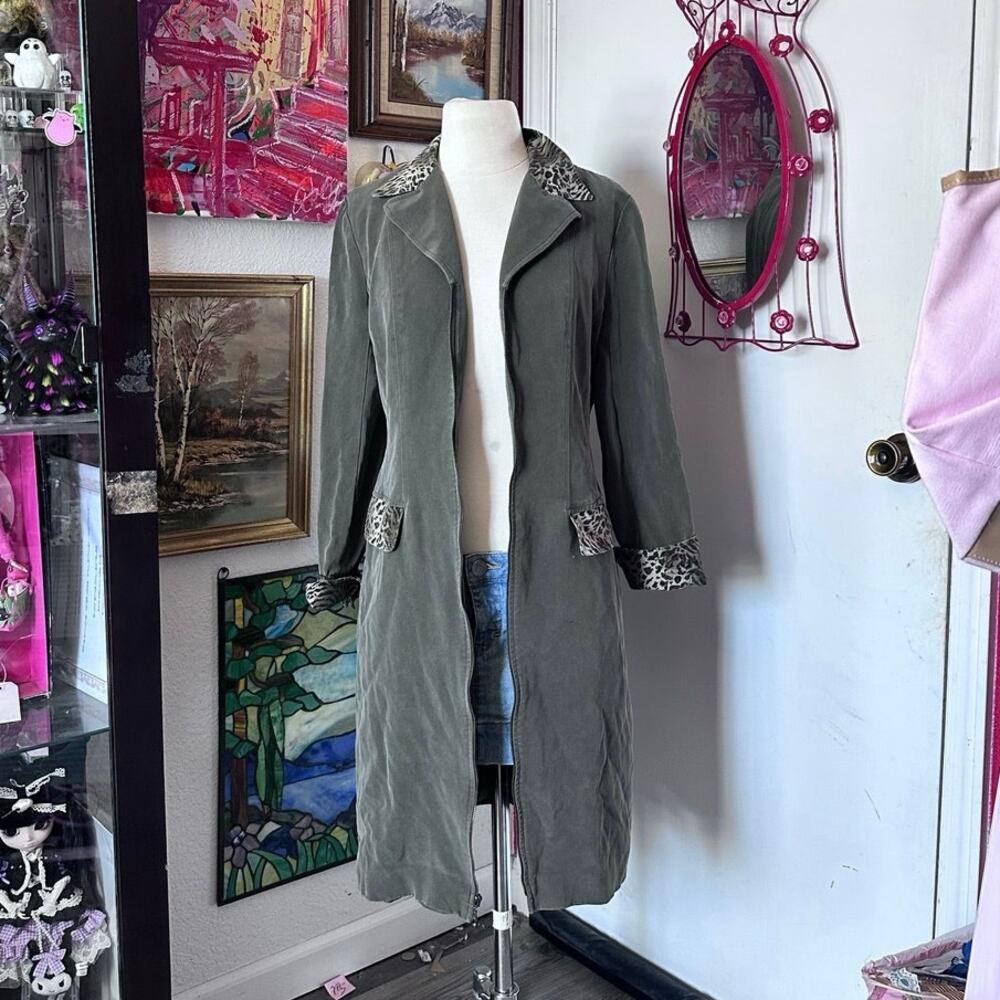 danabuchman dresses tiger print green zip up jacket